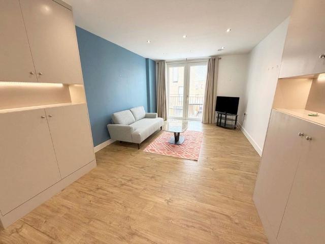 Apartment for rent in West Finchley, Greater London