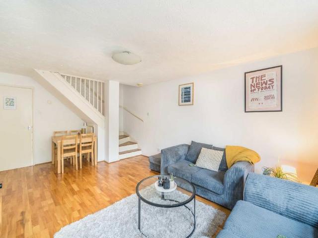 House for rent in Furzedown, Greater London