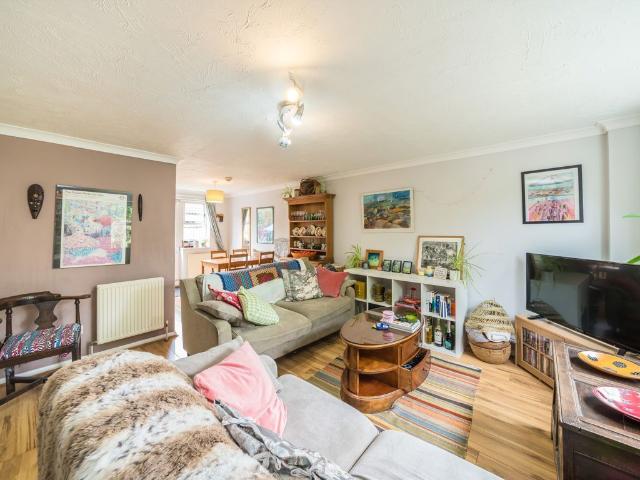 House for rent in Furzedown, Greater London
