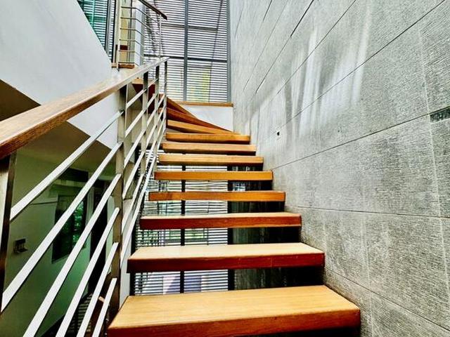 Apartment for sale in Ulu Pandan