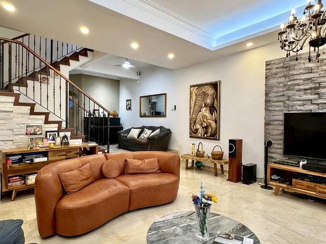 Condominium for sale in Ulu Pandan