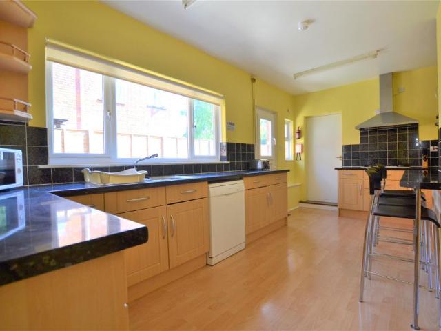 House for rent in Wotton, Gloucester