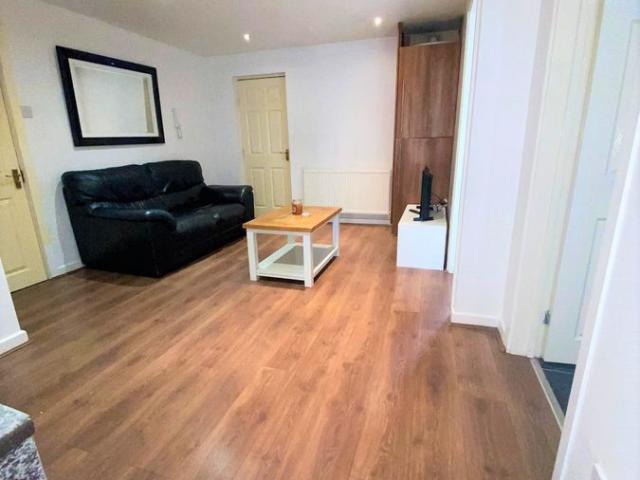 Apartment for rent in Ropewalks, Calderstones
