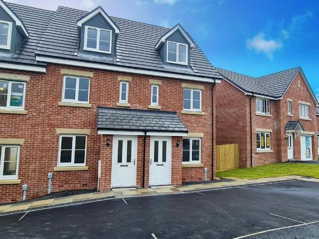House for rent in Maes y Parc, Cross Hands