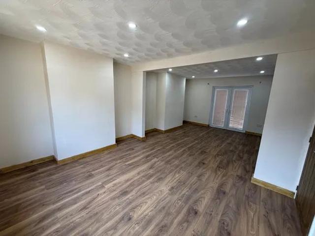 House for rent in Penllergaer, Wales