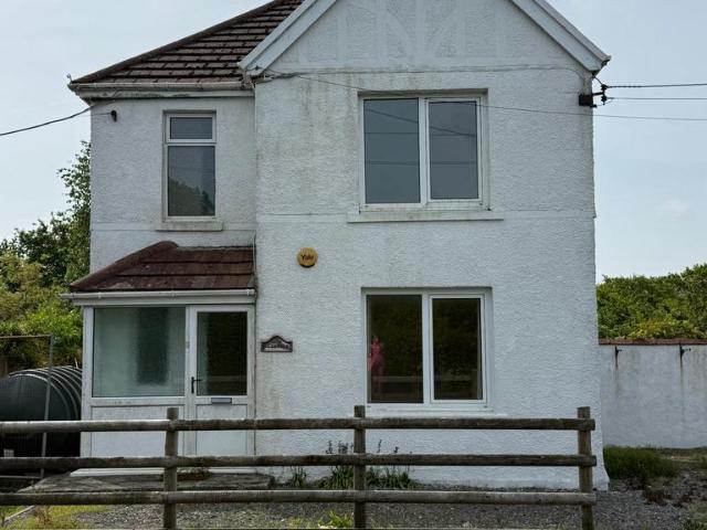 House for rent in Llandybie, Capel Hendre