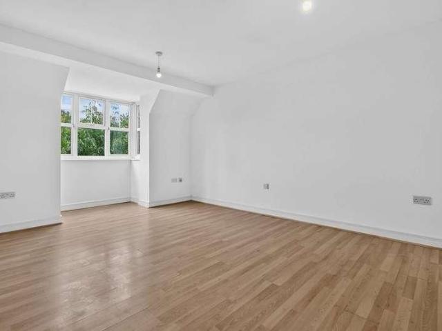 Apartment for rent in Morristown, Penarth