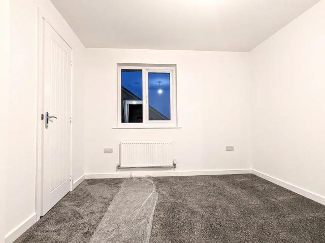 House for rent in Bryncae, Wales