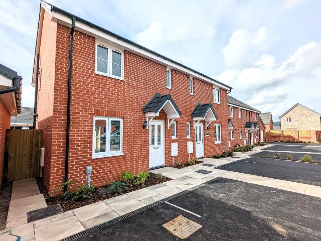 House for rent in Michael's Grove, Bryncae