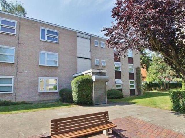 House for sale in Isleworth, Greater London