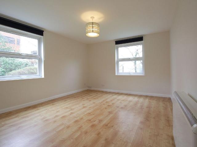 Apartment for rent in London Borough of Hounslow, Greater London