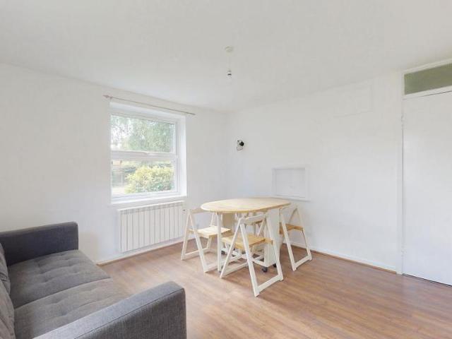 Apartment for rent in London Borough of Hounslow, Greater London