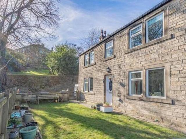 House for sale in Holmfirth, West Yorkshire