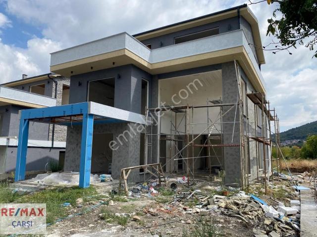 Kartepe, Kocaeli içerisinde satılık Villa