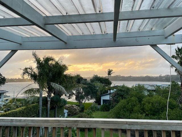 House for rent in Paremoremo, Oroua County