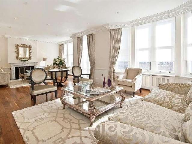 House for rent in Hans Town, Greater London