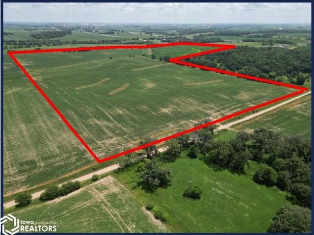 Farm for sale in Cedar, Iowa