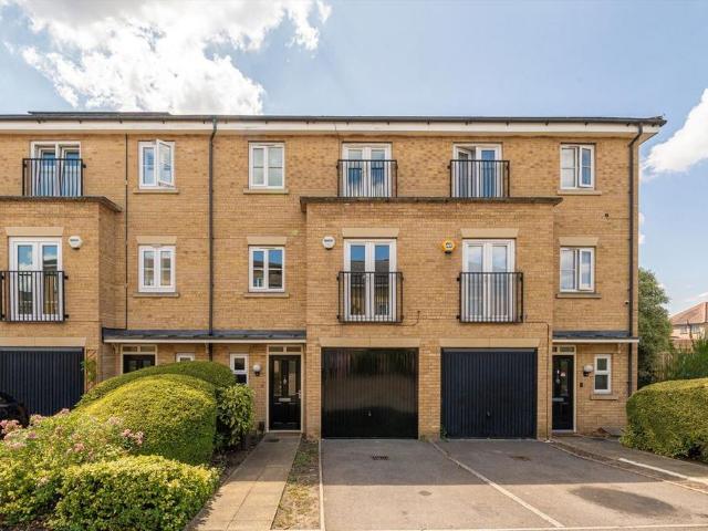 House for rent in London Borough of Hounslow, Spring Grove