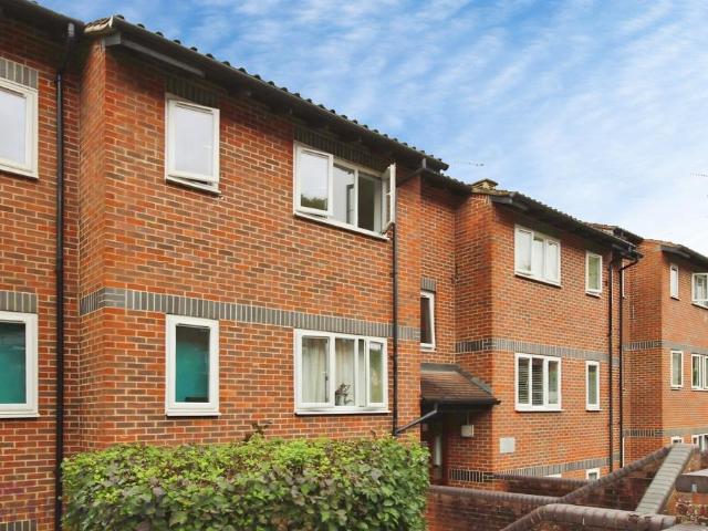 Apartment for rent in High Wycombe Community Board, Tylers Green