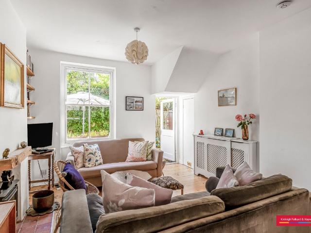 House for rent in Chalk Farm, Greater London