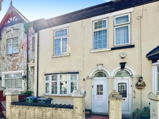 House for sale in Mayer's Green, West Bromwich