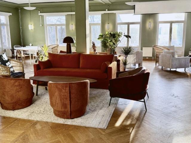 Lägenhet hyra i Farsta stadsdelsområde, Stockholm
