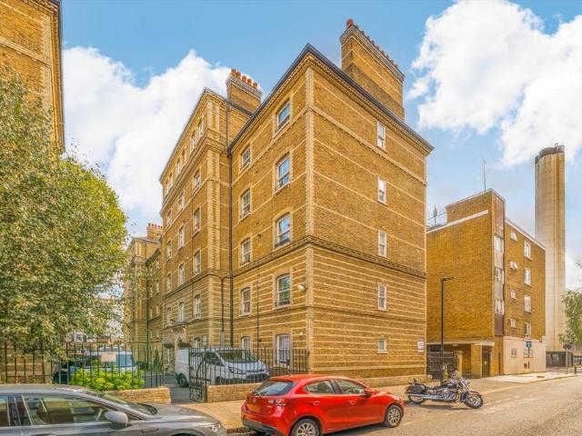 House for rent in Saint Pancras, Greater London
