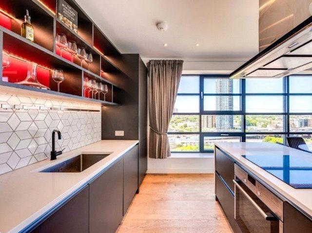 House for rent in London City Island, Blackwall