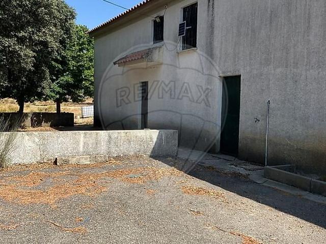 Quinta venda em Vilar Formoso, Almeida