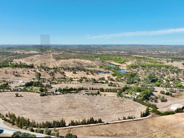 Quinta venda em Azinheira dos Barros e São Mamede do Sádão, Grândola