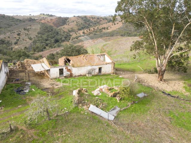 Quinta venda em Luzianes-Gare, Odemira