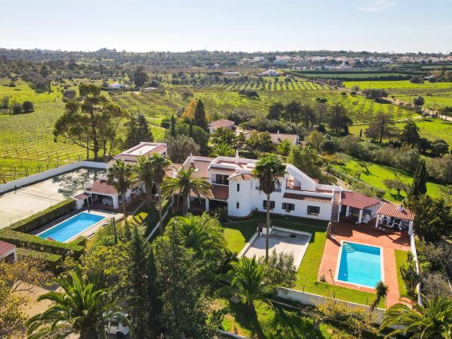 Vivenda venda em Lagoa, Faro