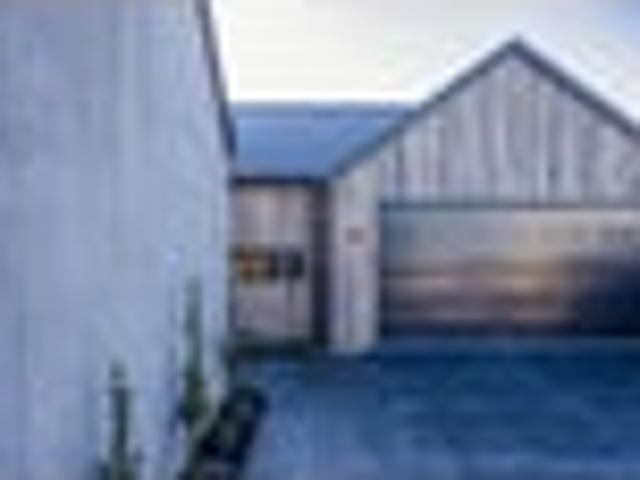 House for sale in Chaslands, Canterbury