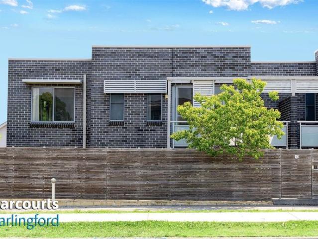 Townhouse for rent in Sydney, New South Wales