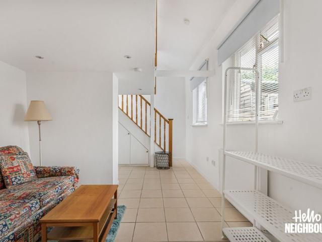 House for rent in London Borough of Ealing, Greater London
