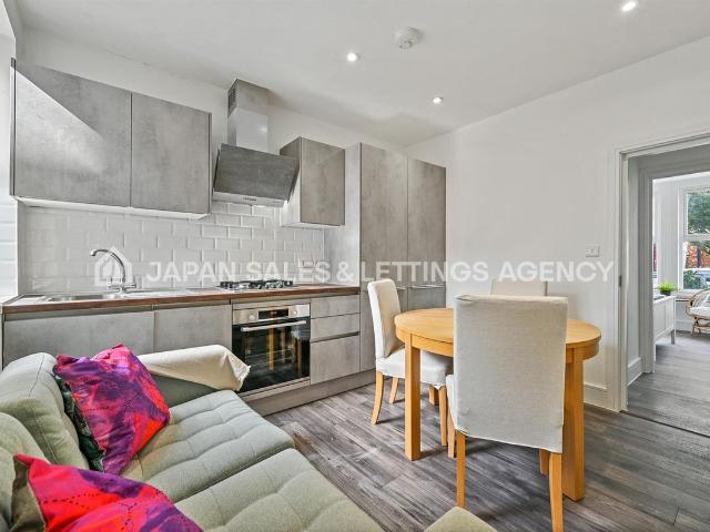 Apartment for rent in London Borough of Ealing, Greater London