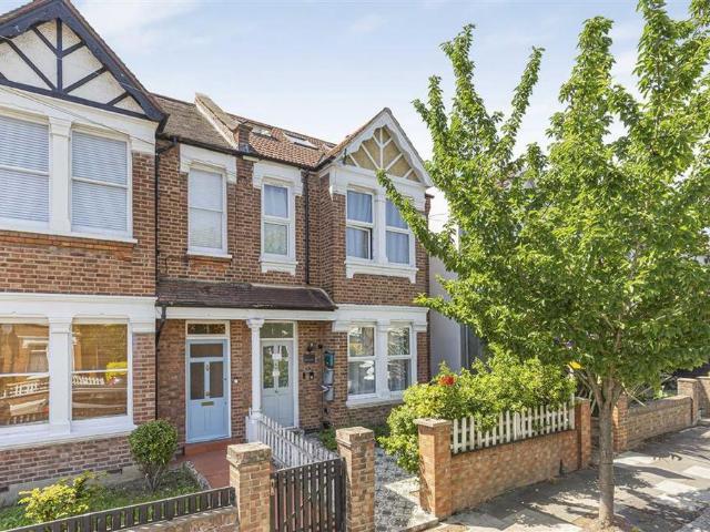 House for rent in London Borough of Ealing, Greater London