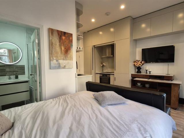 Studio for rent in London, Notting Hill