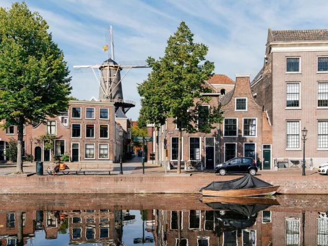 Eengezinswoning te huur in Schiedam, Zuid Holland