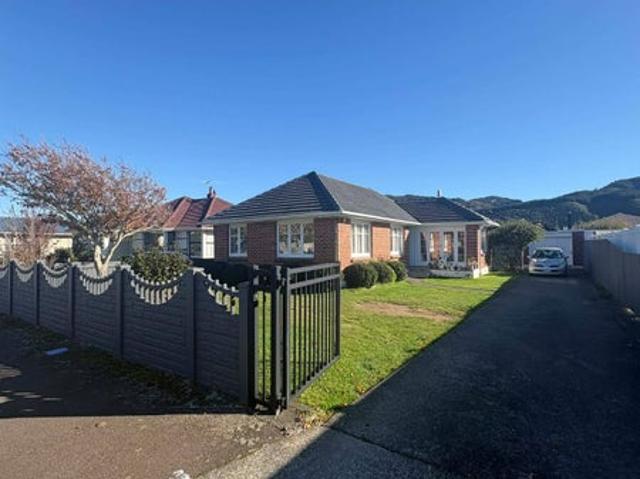 House for rent in Pauatahanui, Wellington