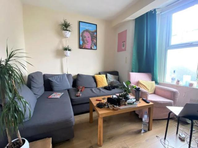 House for rent in Furzedown, Greater London