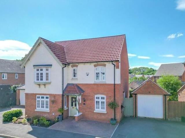 House for sale in Lower Farm Estates, Camp Hill