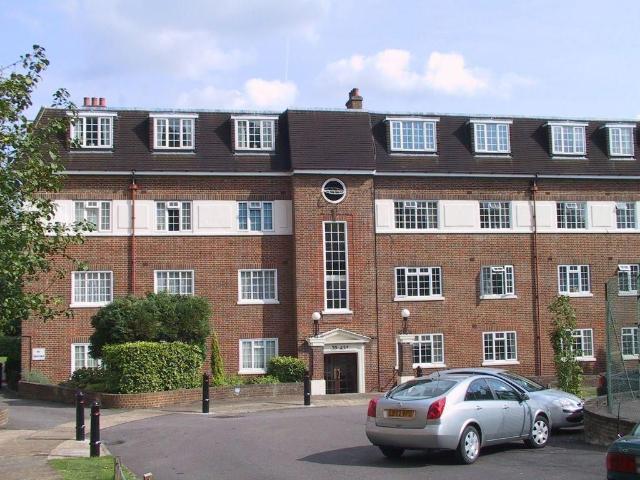 Studio for rent in London Borough of Harrow, Greater London