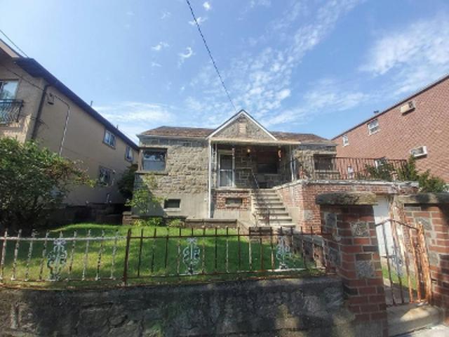House for sale in Bronx County, New York