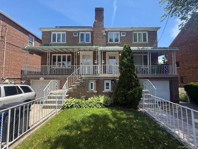 House for sale in The Bronx, Arverne