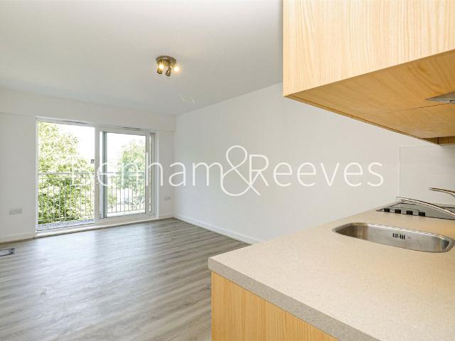 Apartment for rent in Colindale, Greater London