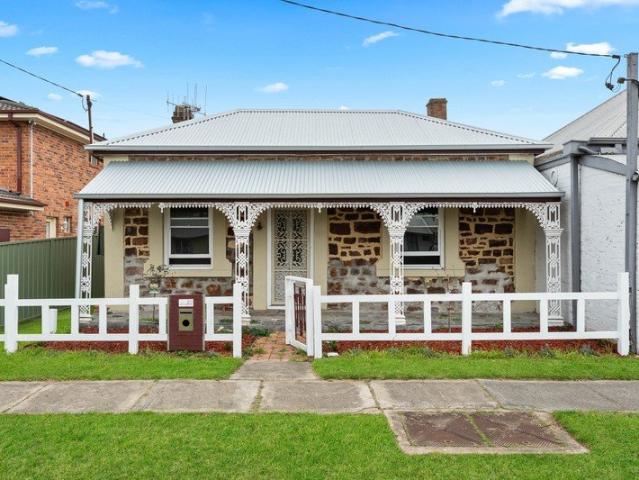House for sale in Brisbane Grove, New South Wales