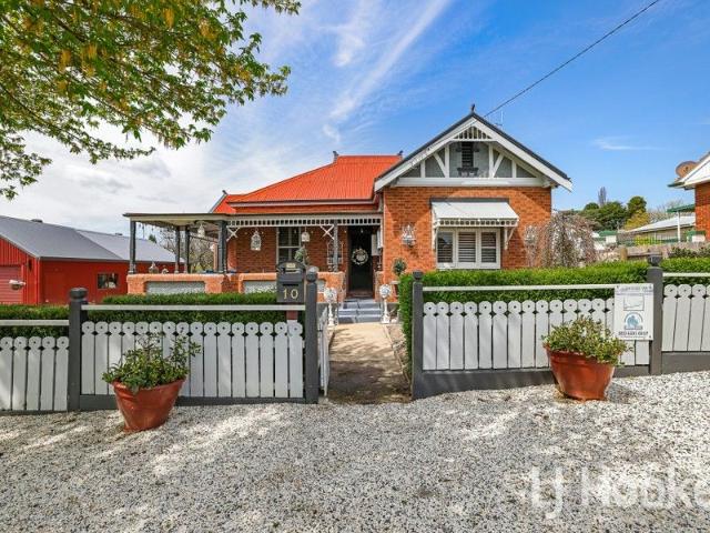 House for sale in Bathurst, New South Wales