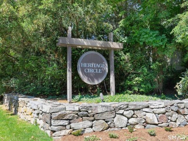 Condo for sale in Southbury, Connecticut