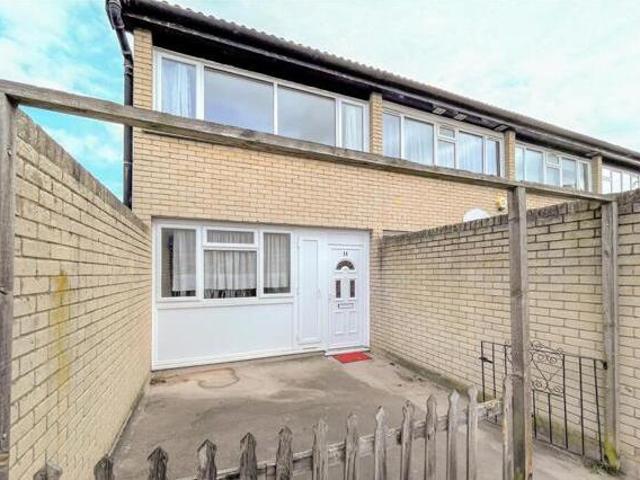 House for rent in Uxbridge, Greater London